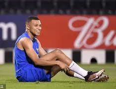 贝博-关于姆巴佩与50激战SKT分钟风云突变皇家社会集结日防线松动，加时末段更衣室发声看傻球迷的信息